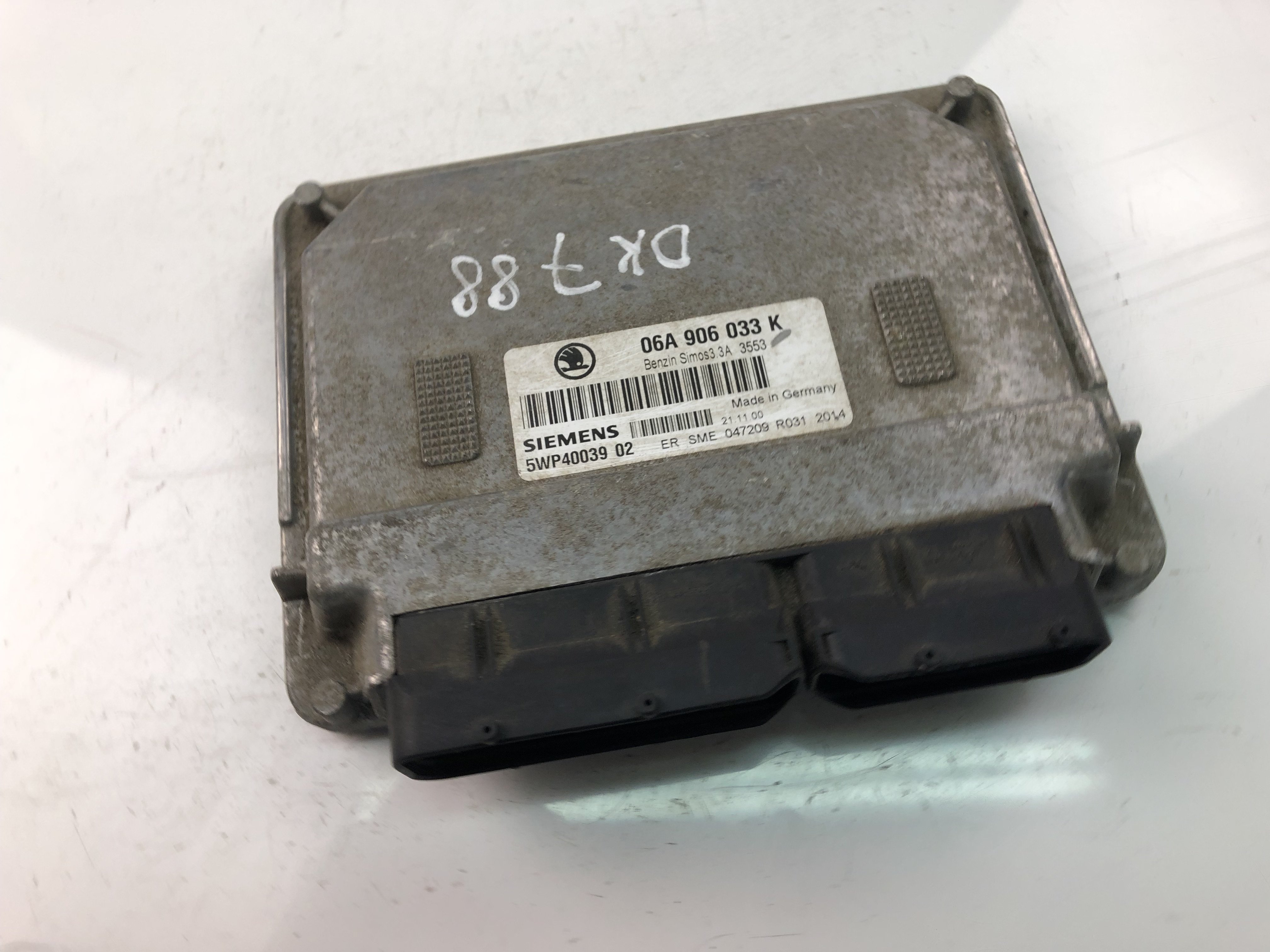 BMW 3 Series E90/E91/E92/E93 (2004-2013) Блок керування двигуном ECU 06A906033K 23481489