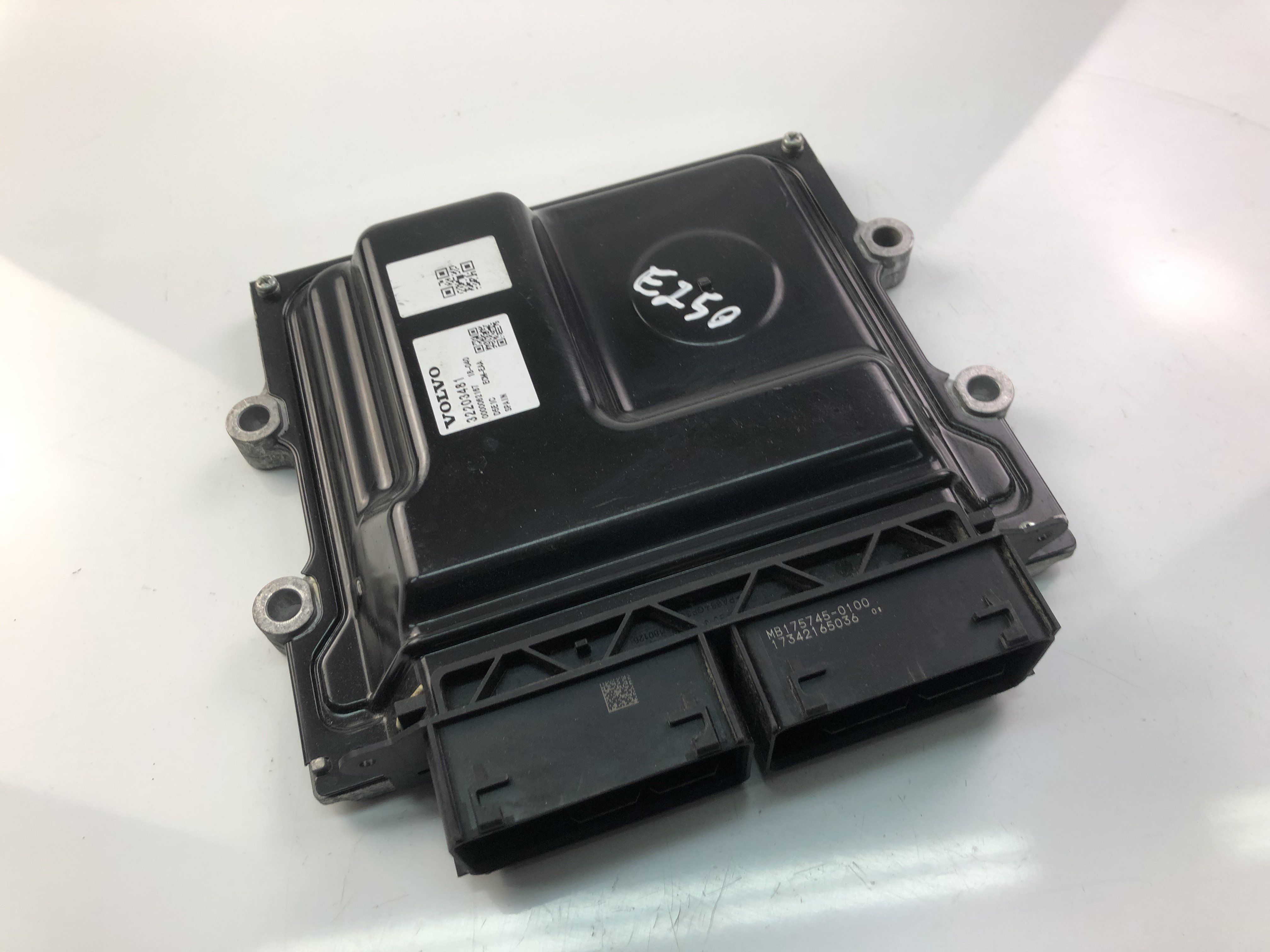 VOLVO XC40 1 generation (2017-2024) Блок керування двигуном ECU 32203481 24766737