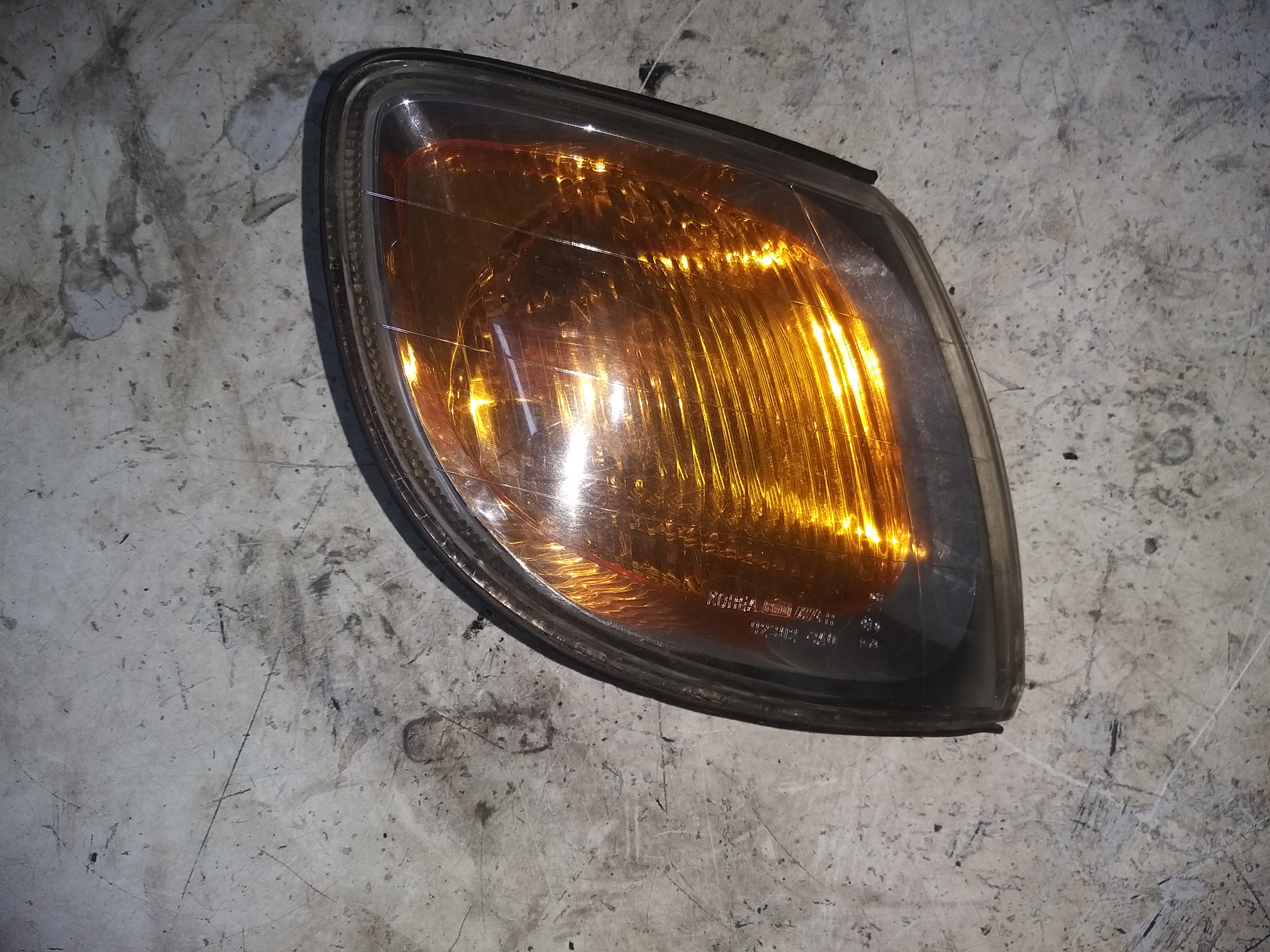 HYUNDAI Trajet 1 generation (2000-2007) Передний правый указатель поворота 923023a0 27325151