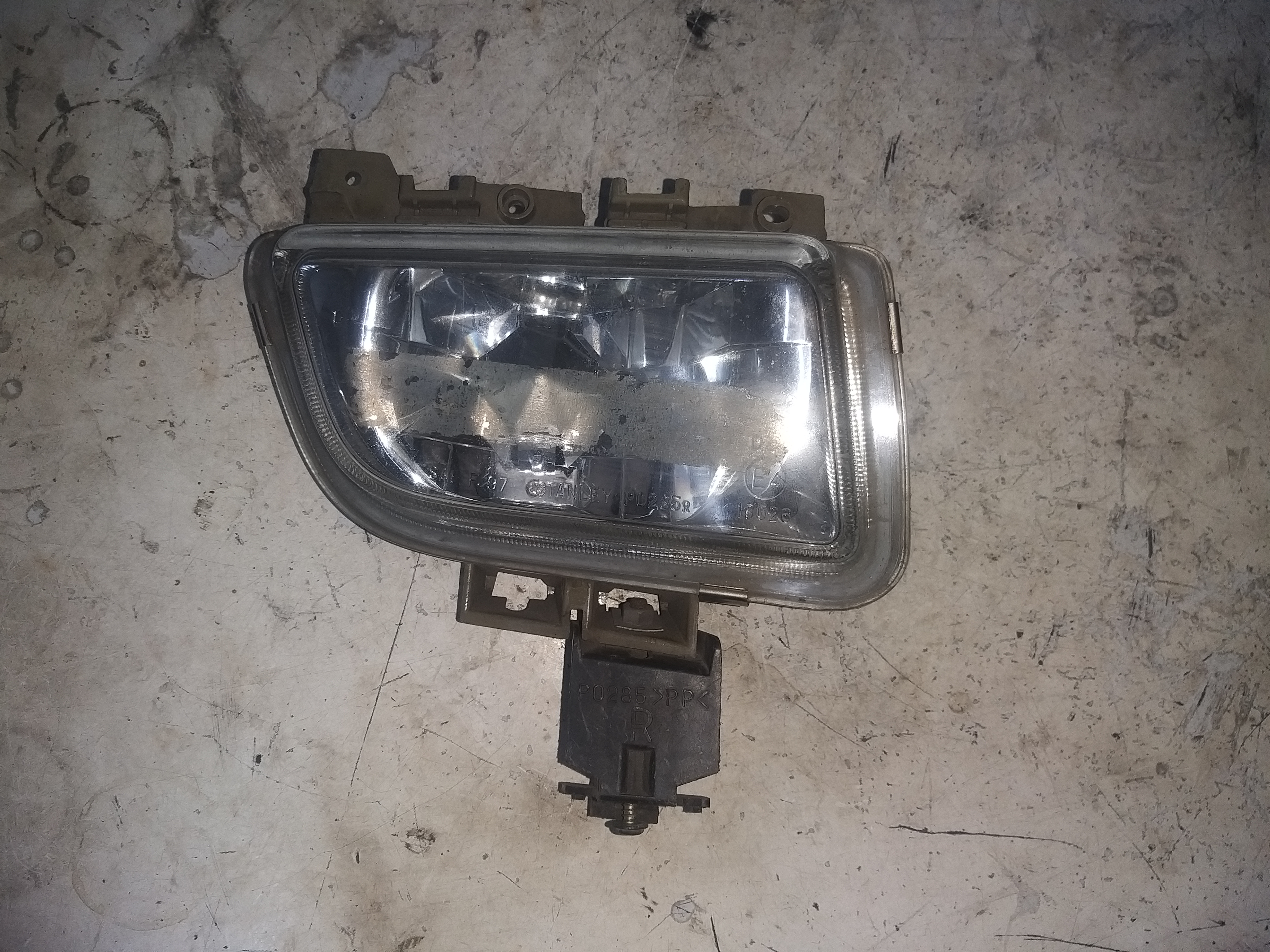 MAZDA MPV LW (1999-2006) Противотуманка бампера передняя правая p0285r 23459854