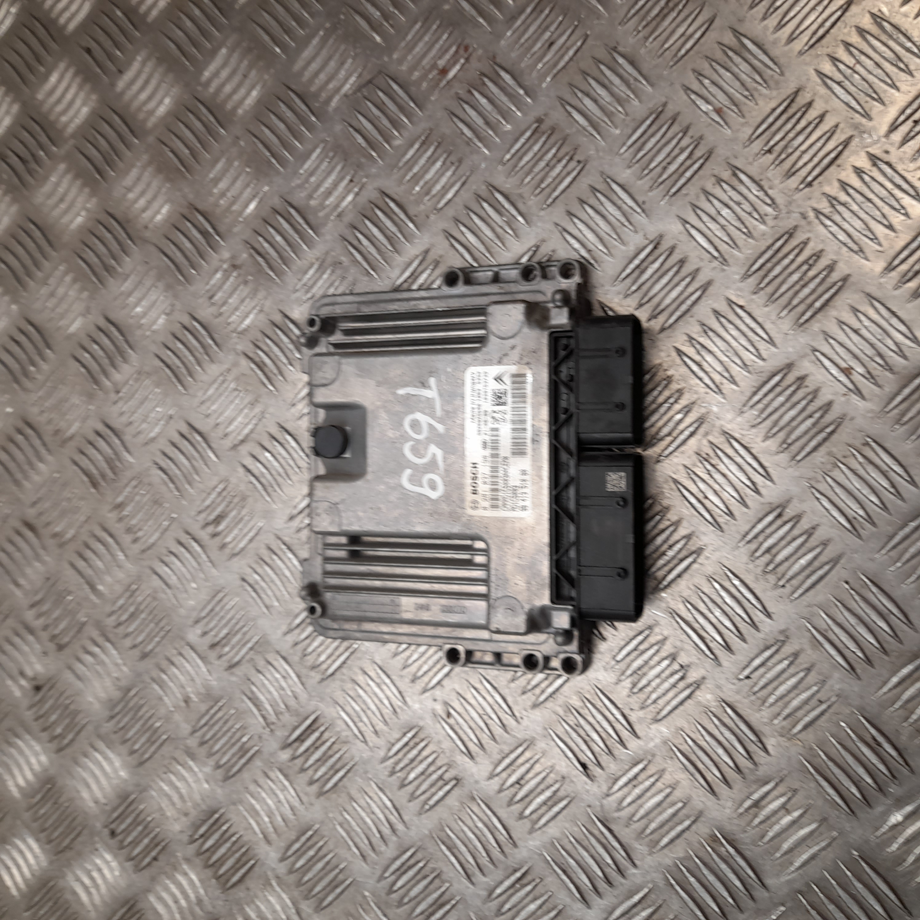 PEUGEOT 3008 2 generation (2017-2023) Блок керування двигуном ECU 9841351080 23479235