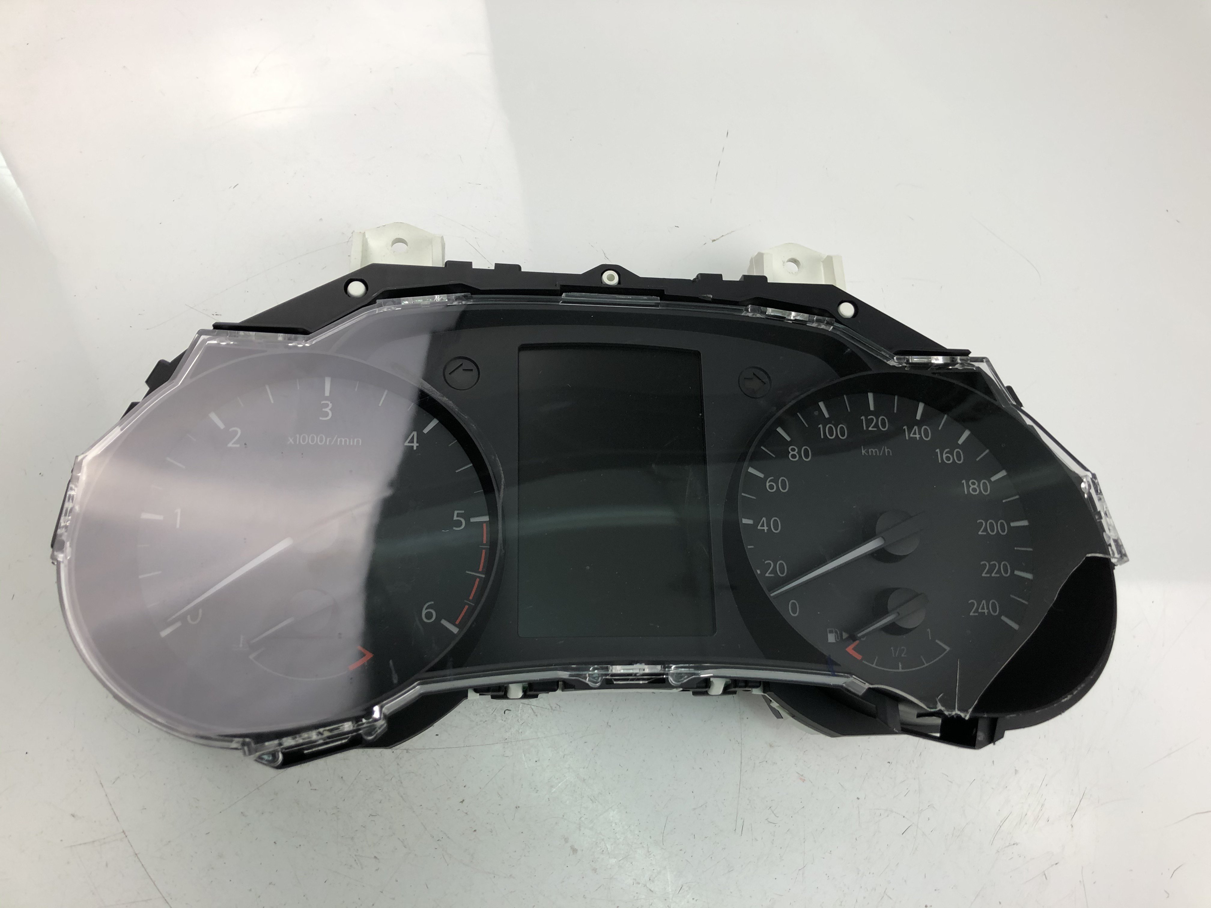 NISSAN Pulsar C13 (2014-2018) Спидометр 3ZN0A 23455458