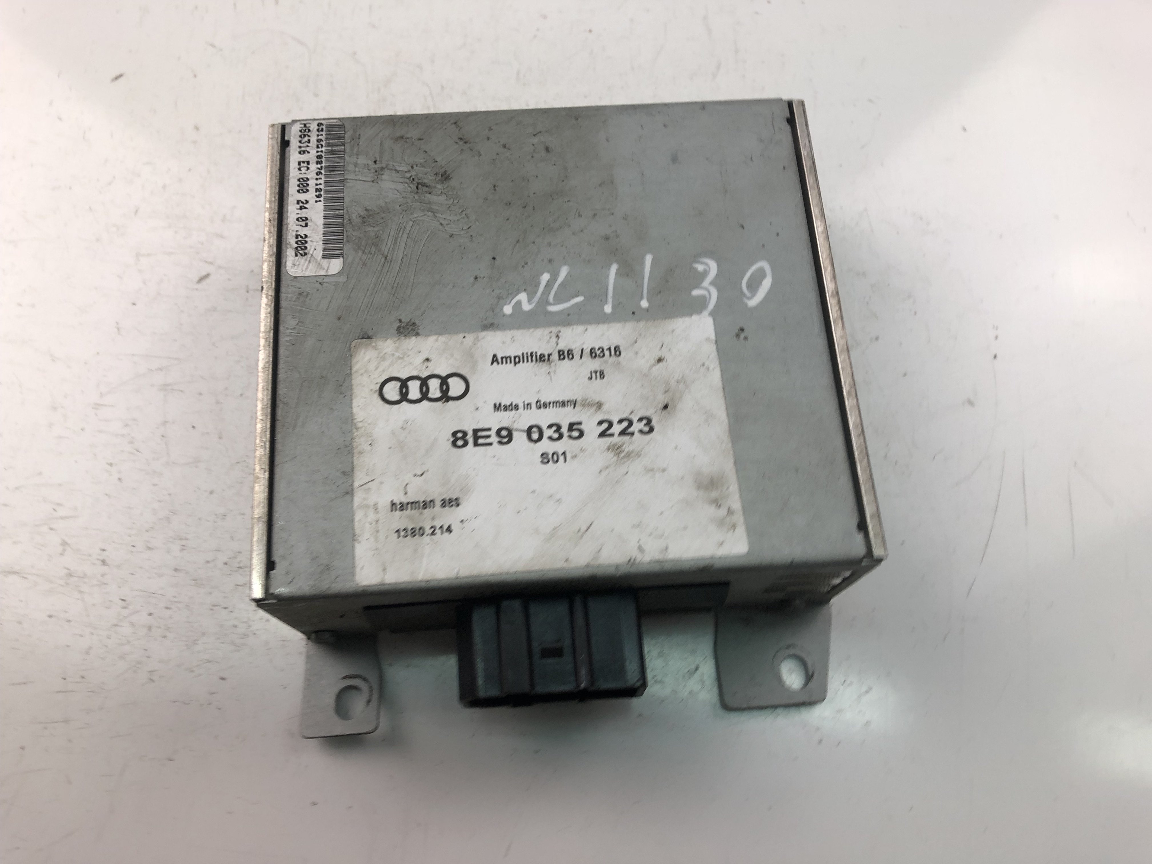 AUDI A4 B6/8E (2000-2005) Підсилювач звуку 8E9035223 23493583