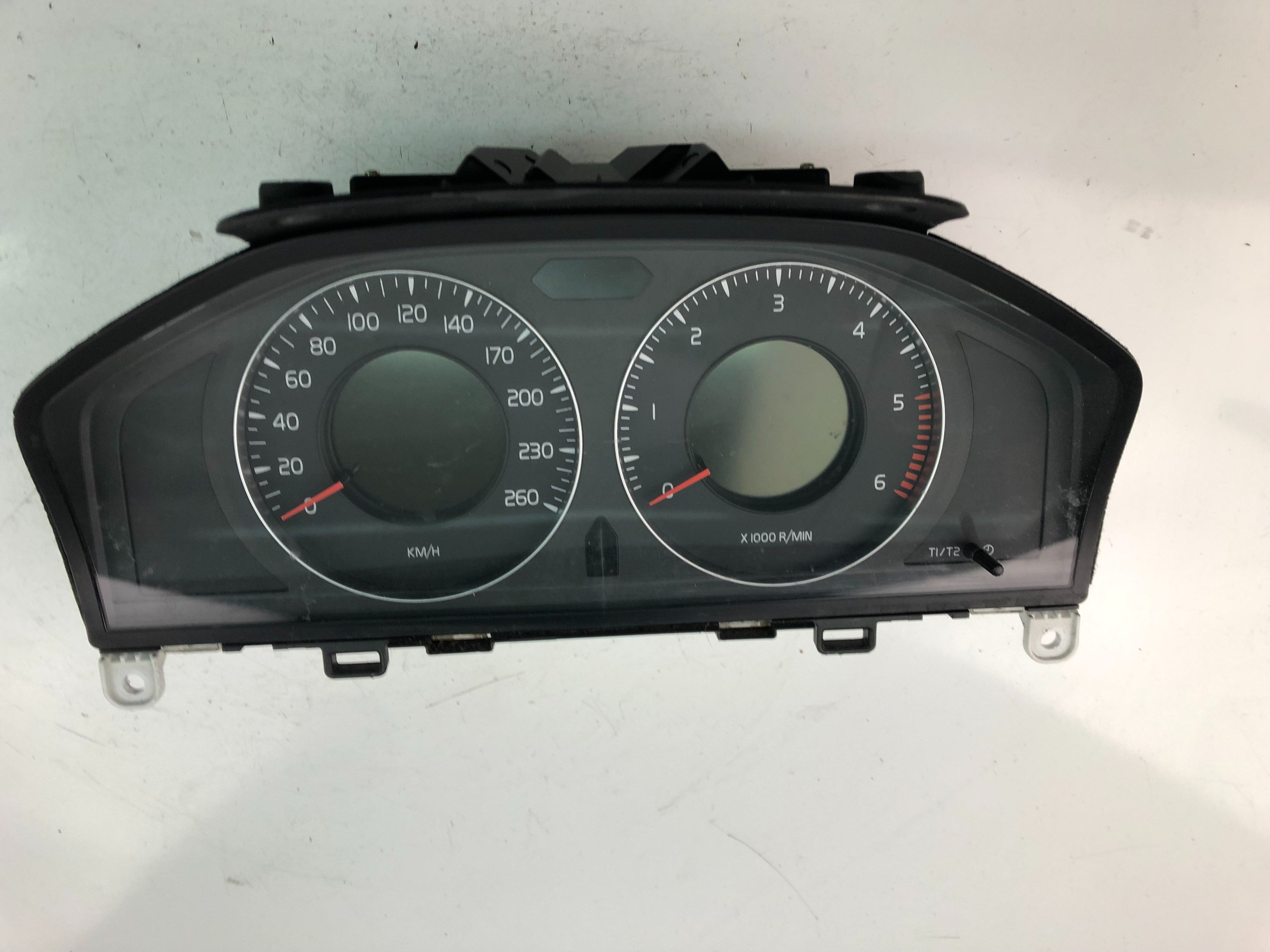 VOLVO S60 2 generation (2010-2020) Спидометр 31270899AA 23492487