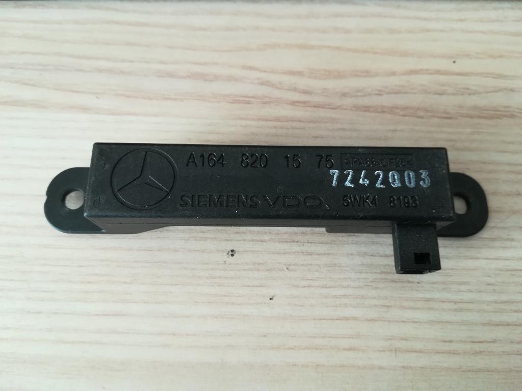 MERCEDES-BENZ R-Class W251 (2005-2017) Антена A1648201575 23317007