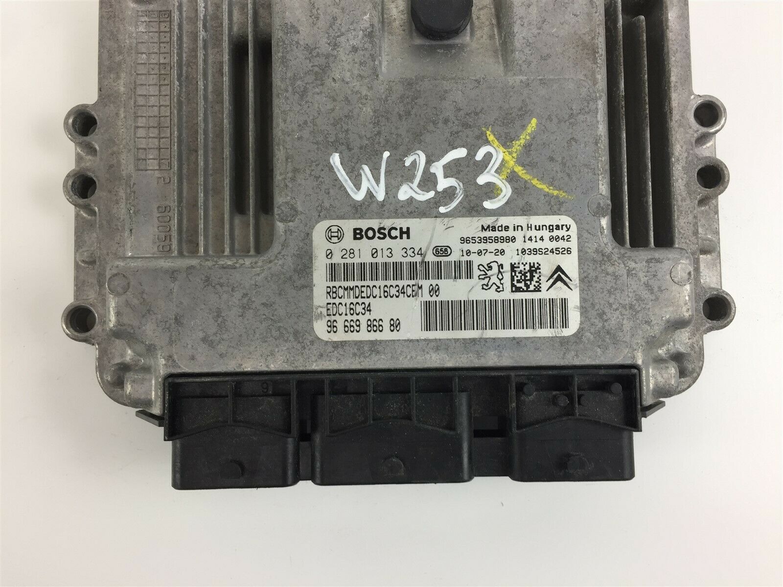 PEUGEOT 3008 Блок керування двигуном ECU 9666986680,0281013334 23444327