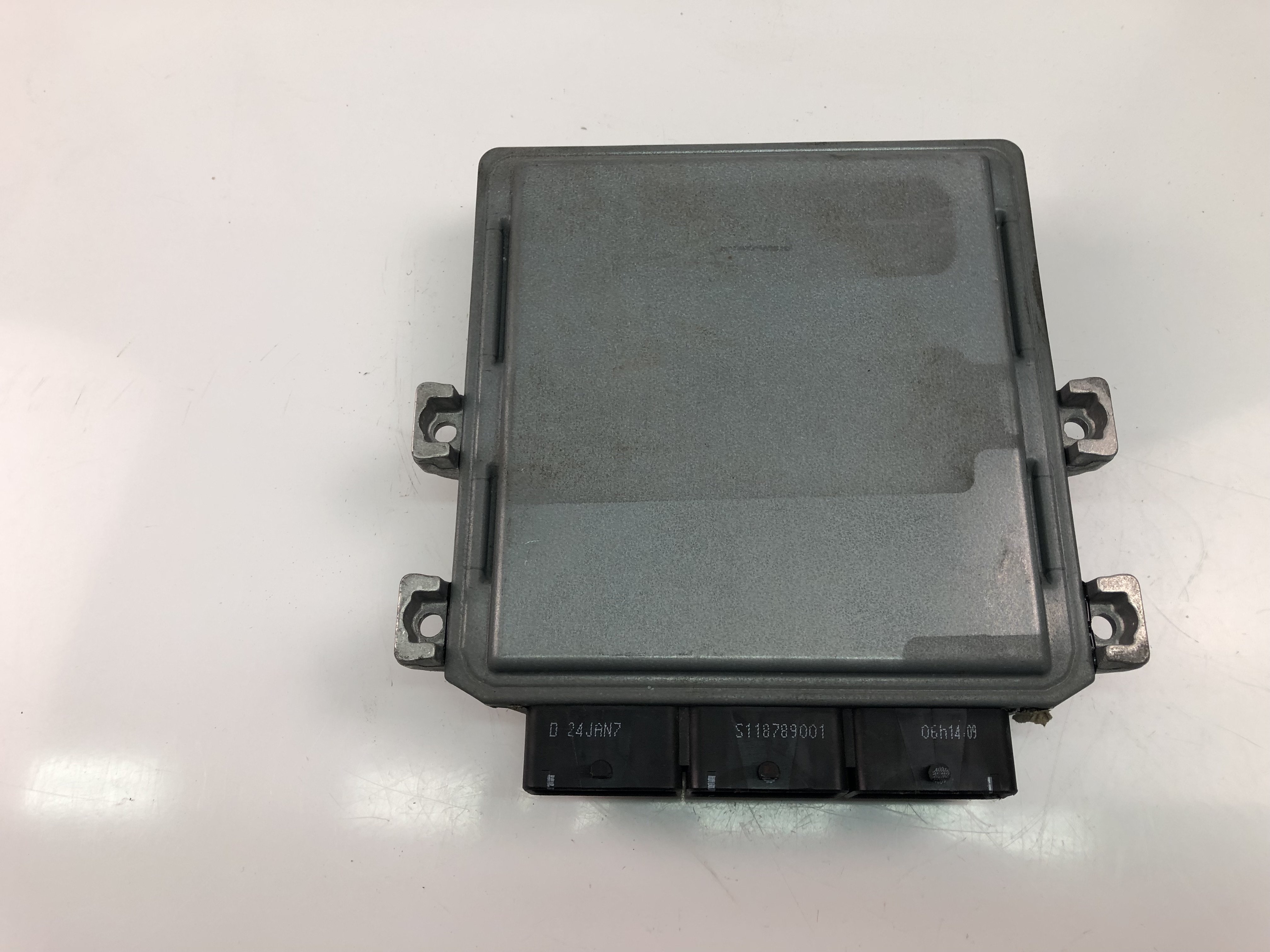 CITROËN C6 1 generation (2004-2012) Блок керування двигуном ECU 9658198080,9648237680 23496223