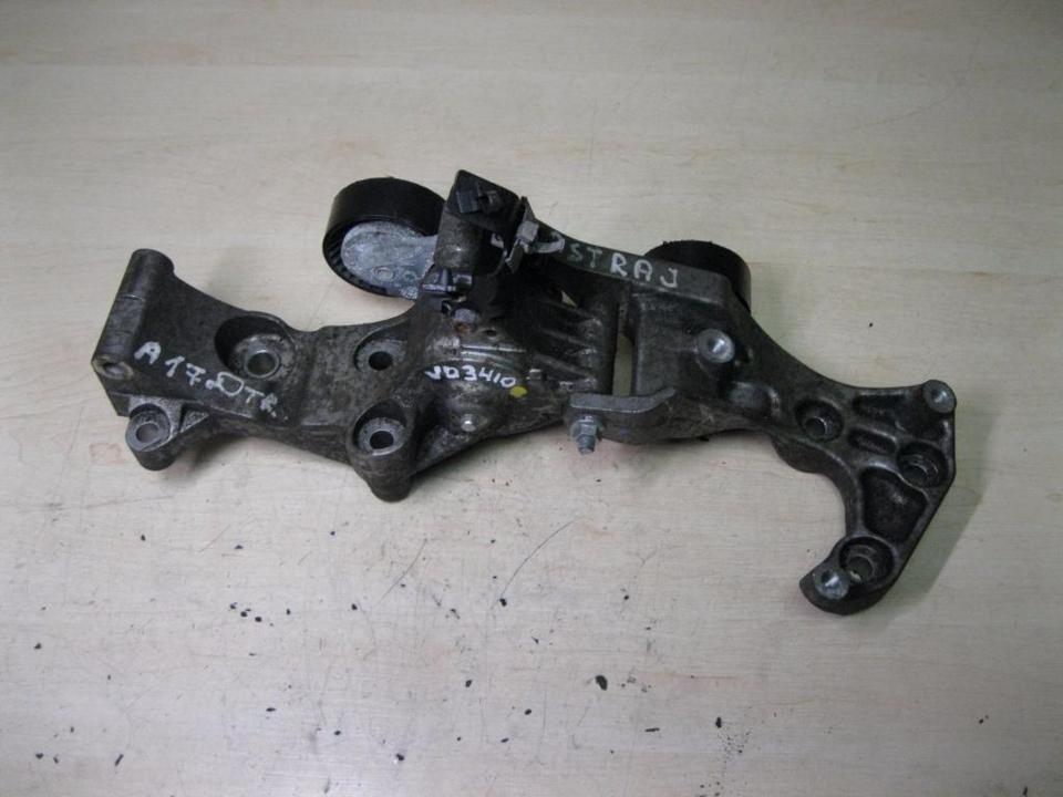 OPEL Astra J (2009-2020) Кронштейн выхлопной трубы 55565570 23148189