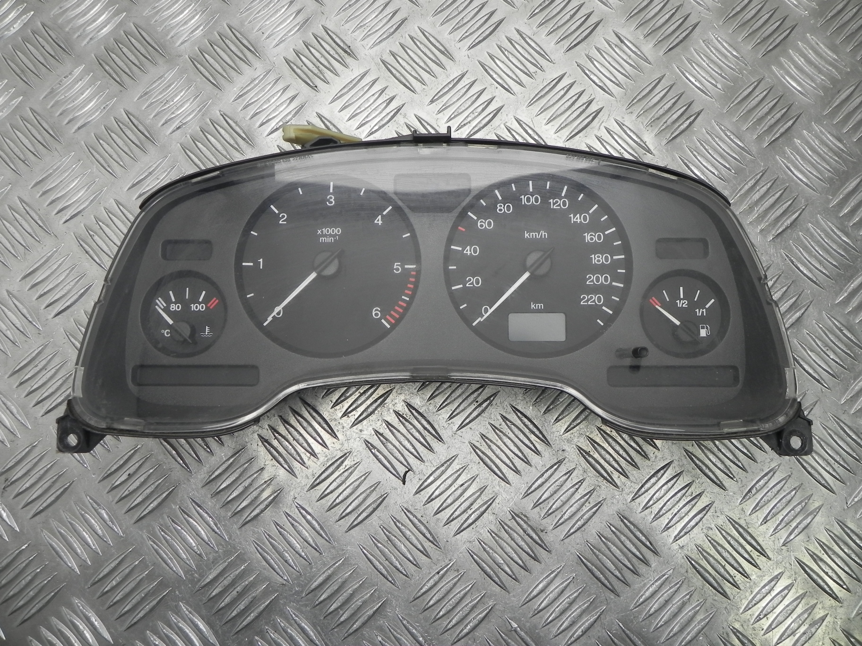 OPEL Astra G (1998-2009) Спидометр 09228743 23427130