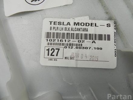 Tesla 1021612-02-A / 102161202A MODEL S 2015 Cubierta, Soporte -B (intermedia)