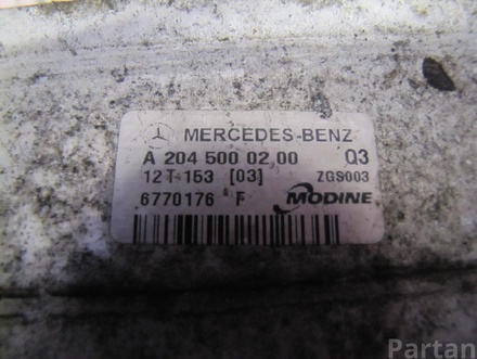 Mercedes-Benz A204 500 02 00 / A2045000200 C-CLASS (W204) 2012 Refroidisseur d'air comprimé intermédiaire