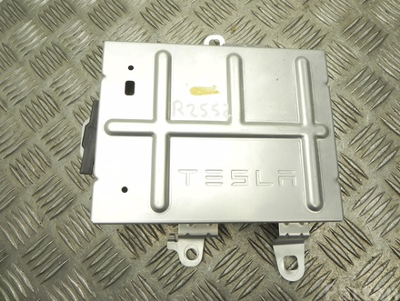 Tesla 1507152-01-B / 150715201B Model Y 2021 Amplificador de Audio