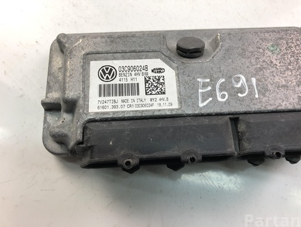 Škoda 03C906024B FABIA II (542) 2010 Control unit for engine