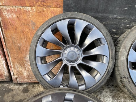 Tesla 1188227-00-B, 1188226-00-B / 118822700B, 118822600B Model Y 2022 Aliuminis ratlankis komplektas 5x114  R21 ET40 ET48 EJ 9.5 EJ 10.5