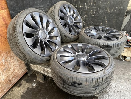 Tesla 1188227-00-B, 1188226-00-B / 118822700B, 118822600B Model Y 2022 Aliuminis ratlankis komplektas 5x114  R21 ET40 ET48 EJ 9.5 EJ 10.5