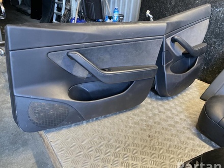 Tesla MODEL 3 2020 Sitze komplett Türverkleidung Armlehne 