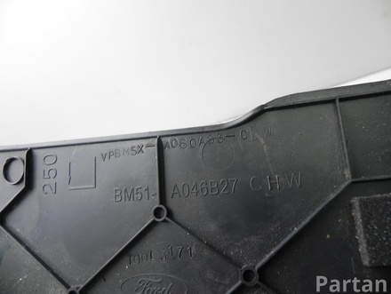 Ford BM51-A046B27 / BM51A046B27 FOCUS III Turnier 2013 Halter für Mittelkonsole