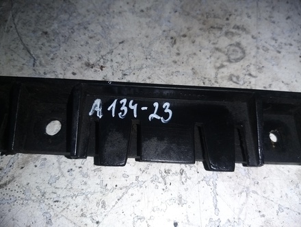 BMW 224059 1 (E87) 2009 Halter für Kotflügel