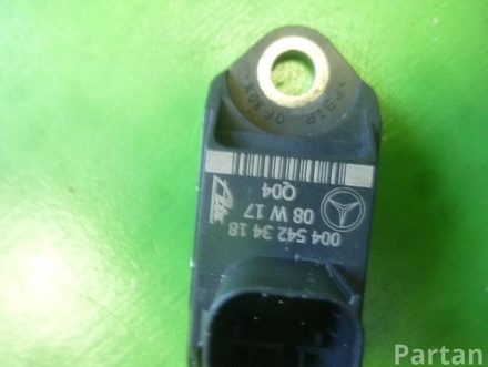 Mercedes-Benz A 004 542 34 18 / A0045423418 S-CLASS Coupe (C216) 2007 Sensor de aceleración del motor