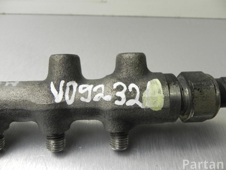 Mazda 1150 06L 10012 / 115006L10012 6 Saloon (GH) 2008 Distribución de combustibles