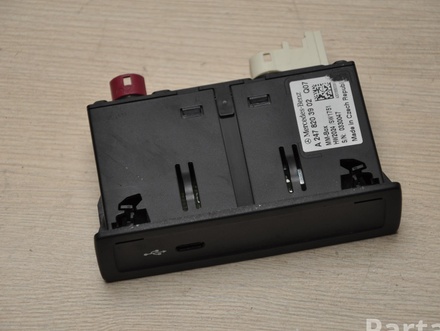 Mercedes-Benz A2478203902 EQA 2021 Multimedia interface box with control unit