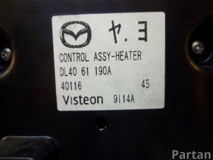 Mazda DL4061190A 2 (DE) 2009 Control Unit, air conditioning