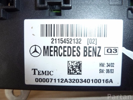 Mercedes-Benz A 211 545 21 32 / A2115452132 E-CLASS (W211) 2006 Bordnetzsteuergerät BCM FEM SAM BSI