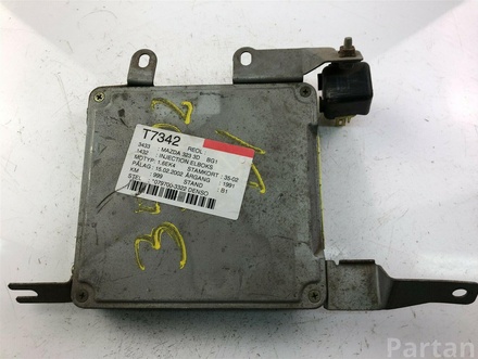 Mazda B67K18881B 323 C V (BA) 1998 Control unit for engine