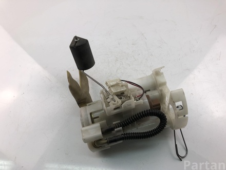 Toyota 11111 COROLLA Verso (_E12_) 2002 Fuel Pump