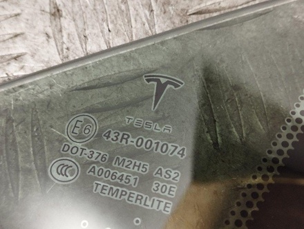 Tesla 1032610 MODEL S 2013 Türscheibe feststehend links