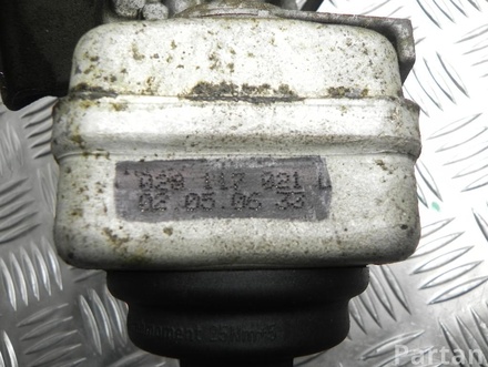 Škoda 045 115 389 E, 028 117 021L / 045115389E, 028117021L OCTAVIAII (1Z3) 2007 Oil Filter Housing